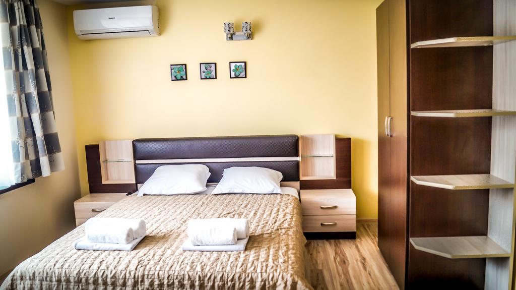Guest House Meridi Preszelci Kültér fotó